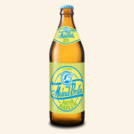 Eine Euro-Bierflasche 500 ml mit einem Hellgr&uuml;n-karierten Etikett.