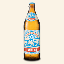 Eine Euro-Bierflasche 500 ml mit einem Etikett mit diagonalen hellblauen Streifen.